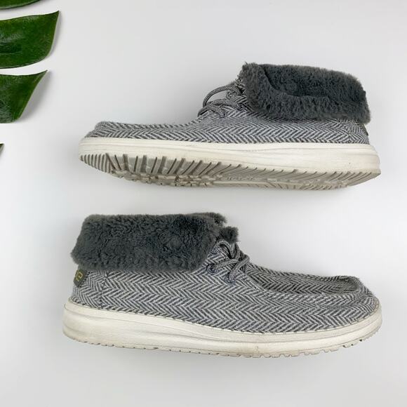Hey Dude Britt Booties Shoes Grey Herringbone Wool Blend Faux Fur Women's 6 - Picture 8 of 13